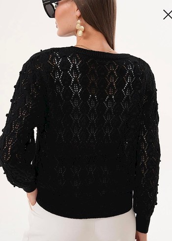 İncili siyah kazak - Görsel 3