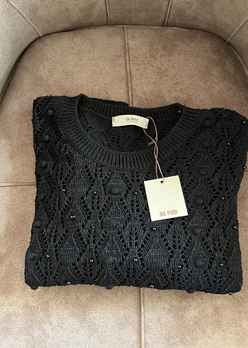 İncili siyah kazak - Görsel 8