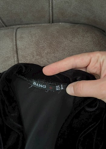 Alttan çıtçıtlı kadife siyah bluz - Görsel 6