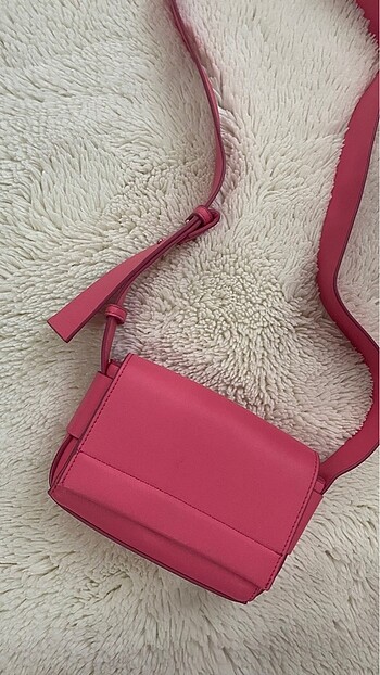 Mango pembe çanta