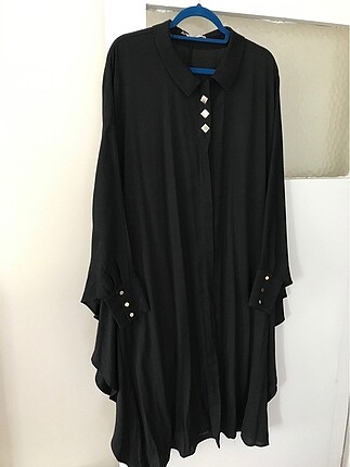 Yarasa kanatlı tunik