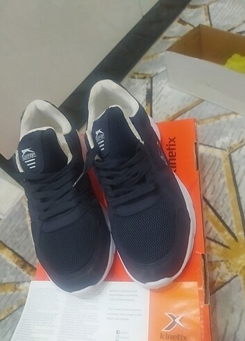 Slazenger Hiç kullanılmadı orijinaldir