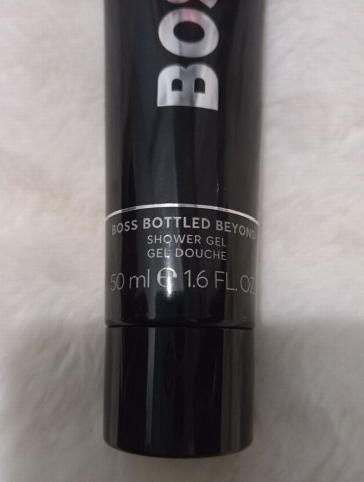 Hugo BOSS 50 ml Erkek duş jeli - Görsel 3