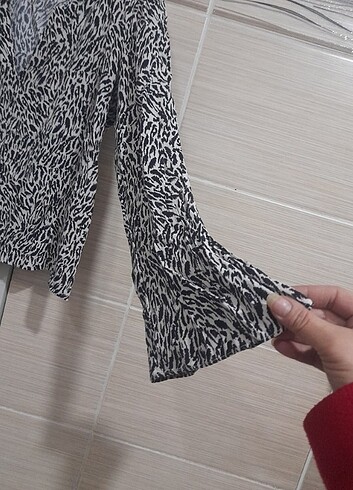 Mango Mango İspanyol kol zebra desen bluz