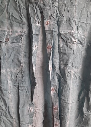 Düğmeli Uzun Kollu Mavi Denim Gömlek - Görsel 2