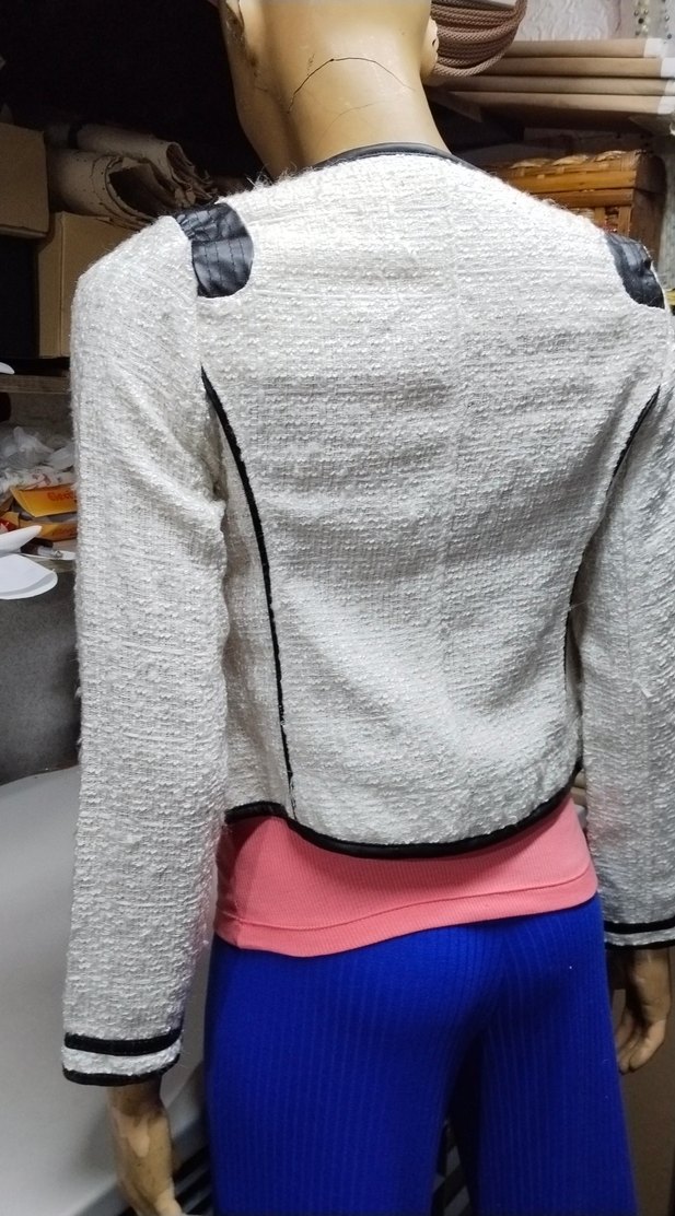 Dik Yakalı Kısa Kadın Ceket - Görsel 5