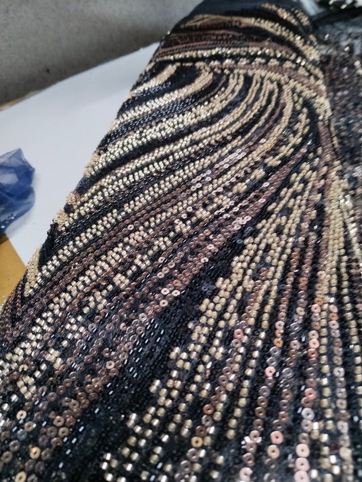 taş ve boncuk işlemeli kumaş - Görsel 3