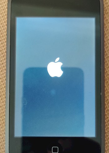Apple iPod Touch 1. Nesil Model A1213 32 GB MP3 Çalar.