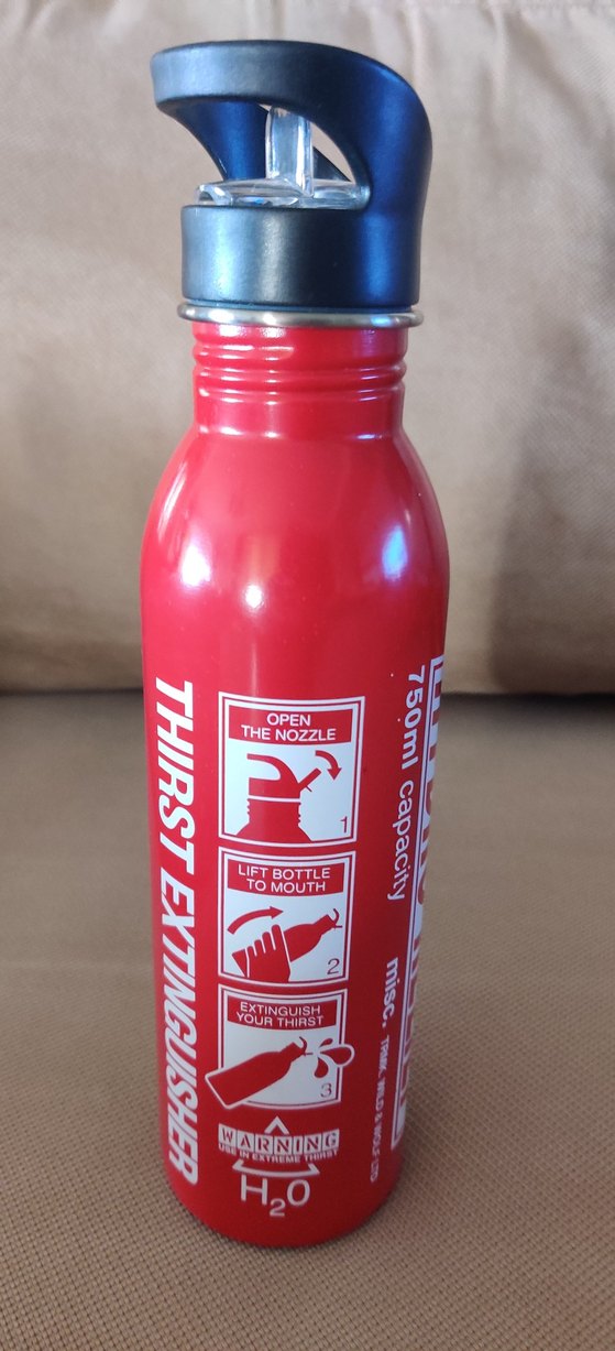 Dean Gulp "Thirst Extinguisher" Su Termosu. 750 ml kapasiteli. - Görsel 2