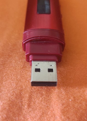 Sony NWZ-B183F 4GB Kırmızı Mp3 Player. - Görsel 3