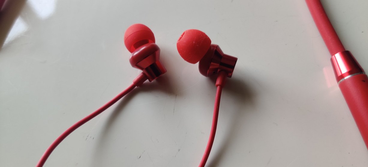 Lenovo HE05 Su Geçirmez Bluetooth Kablosuz Kulaklık. - Görsel 3