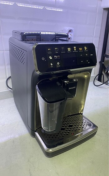 Philips latte go EP5447/90 tam otomatik espresso kahve makinası
