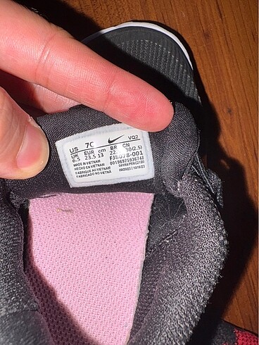 24 Beden siyah Renk Sıfır ayarında Nike çocuk ayakkabısı