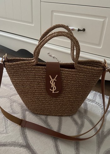 Yves Saint Laurent ürünü