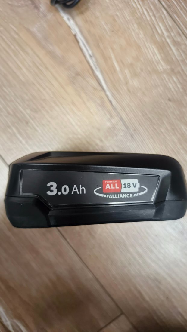 Bosch 18V 3.0Ah Siyah Batarya - Görsel 2