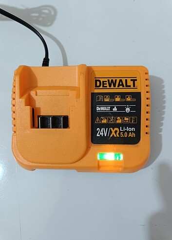 DEWALT 24 VOLT 5 AMPER SARJ CİHAZI