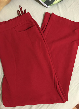 Kırmızı pantalon