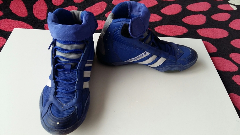 Orjinal Adidas güreş ayakkabısı 