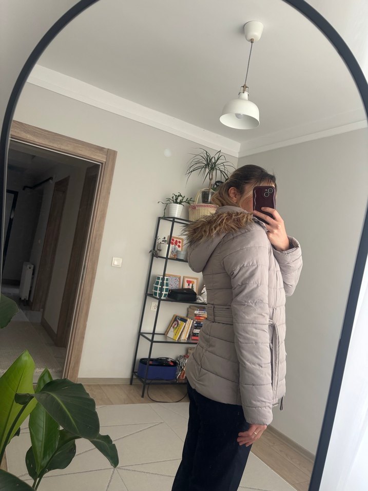 Kemerli bej Gri Kadın Kışlık Mont - Görsel 2