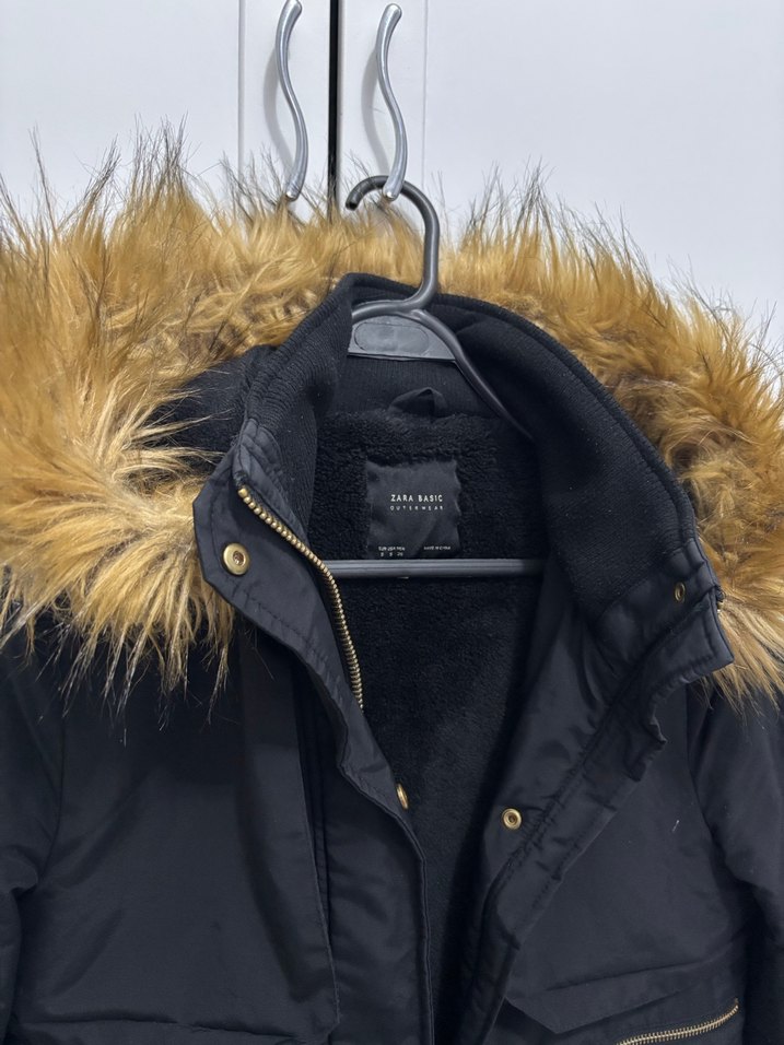 Kürk Detaylı Siyah Kadın Kışlık Mont - Görsel 2