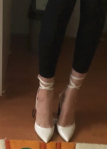 Beyaz Deri  Bağcıklı Stiletto - Görsel 3