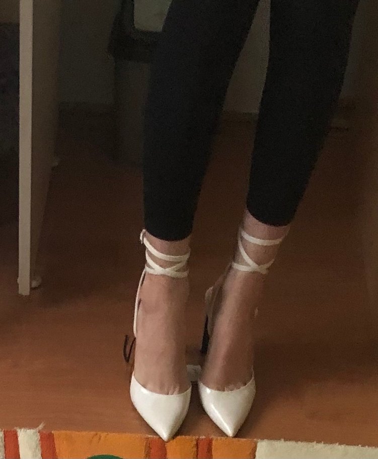 Beyaz Deri  Bağcıklı Stiletto - Görsel 3