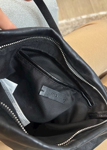 Zincir Detaylı Siyah Deri Kadın Çanta - Görsel 3