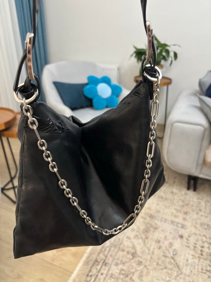 Zincir Detaylı Siyah Deri Kadın Çanta - Görsel 2