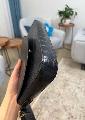 Mango Siyah Yılan Derisi Desenli Deri Kadın Çanta - Görsel 5