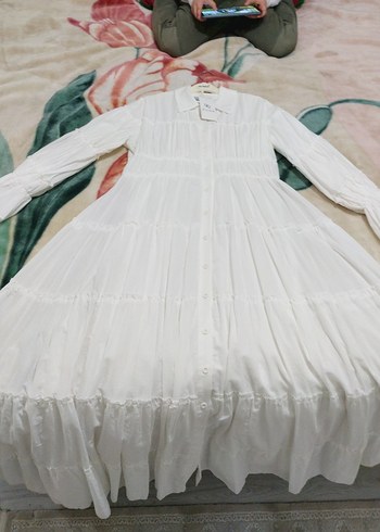 Beyaz Uzun Pliseli Kadın Elbise - Görsel 3