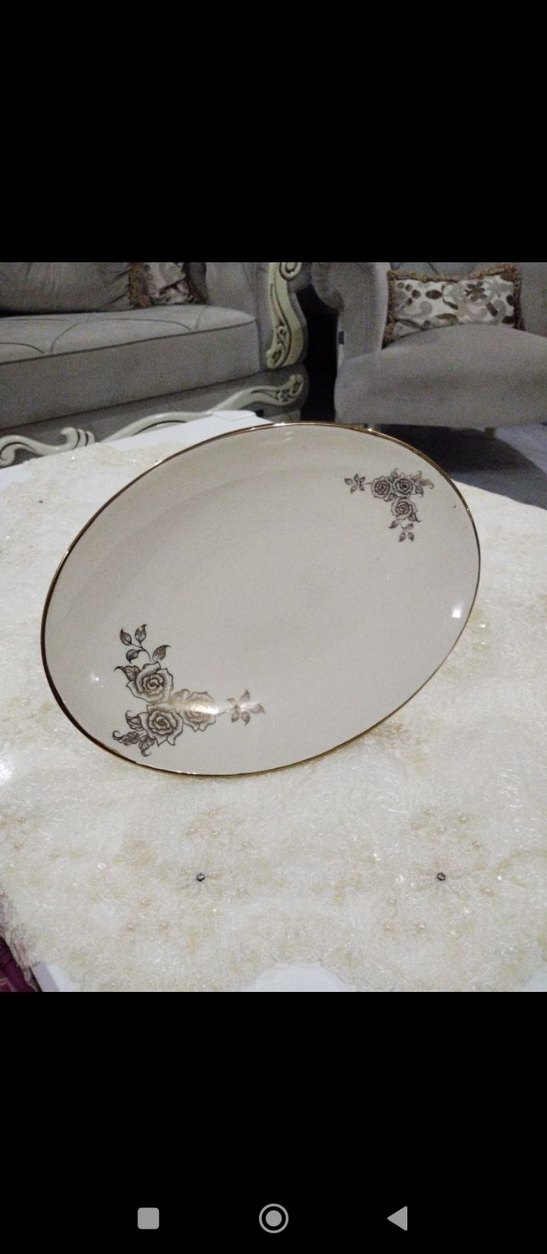 Gri Çiçek Desenli Beyaz Porselen Servis Tabağı - Görsel 3