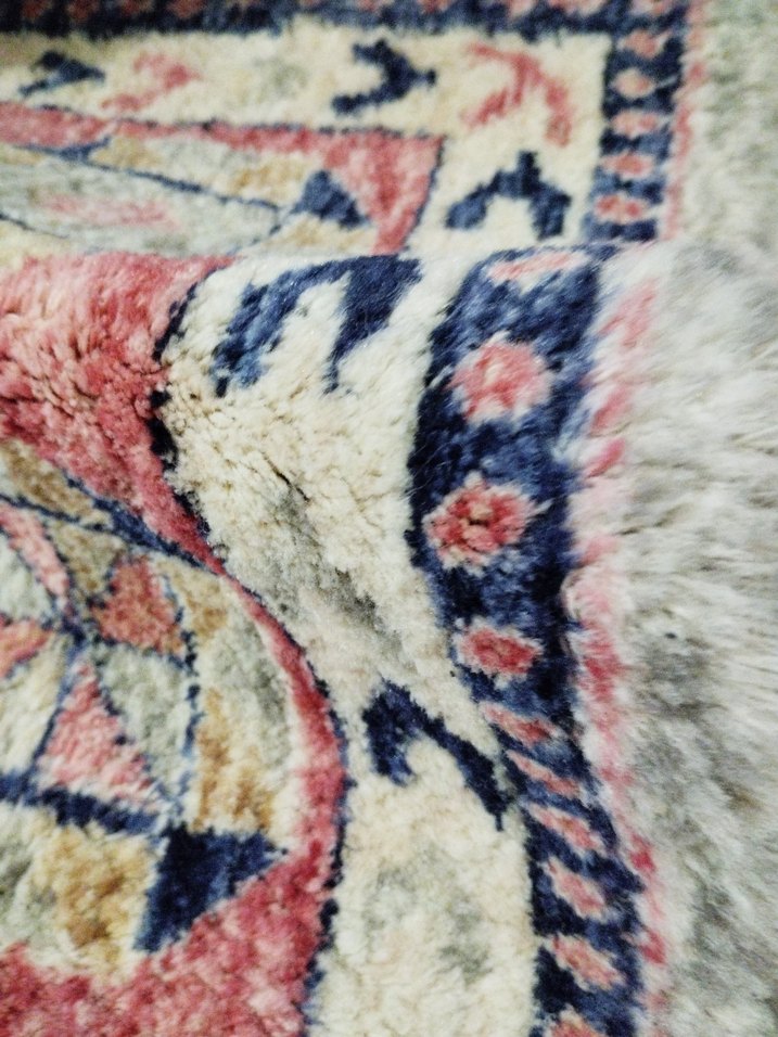 Çok Renkli Desenli Geleneksel Halı - Görsel 2