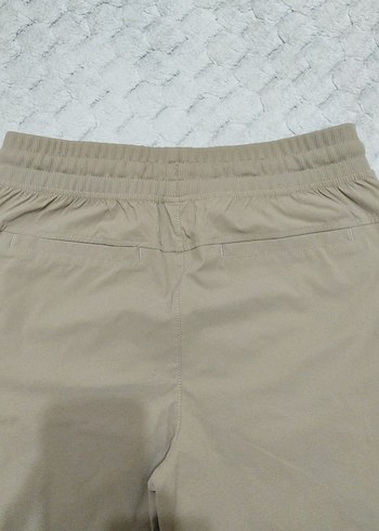 Erkek Bej Pamuklu Rahat Kesim Şort - Görsel 3