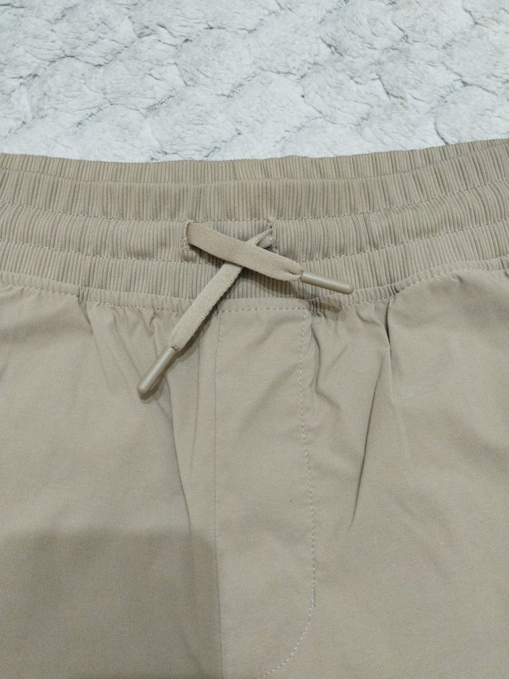 Erkek Bej Pamuklu Rahat Kesim Şort - Görsel 2