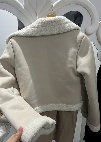 Beyaz Kürklü Kısa Biker Süet Mont - Görsel 5