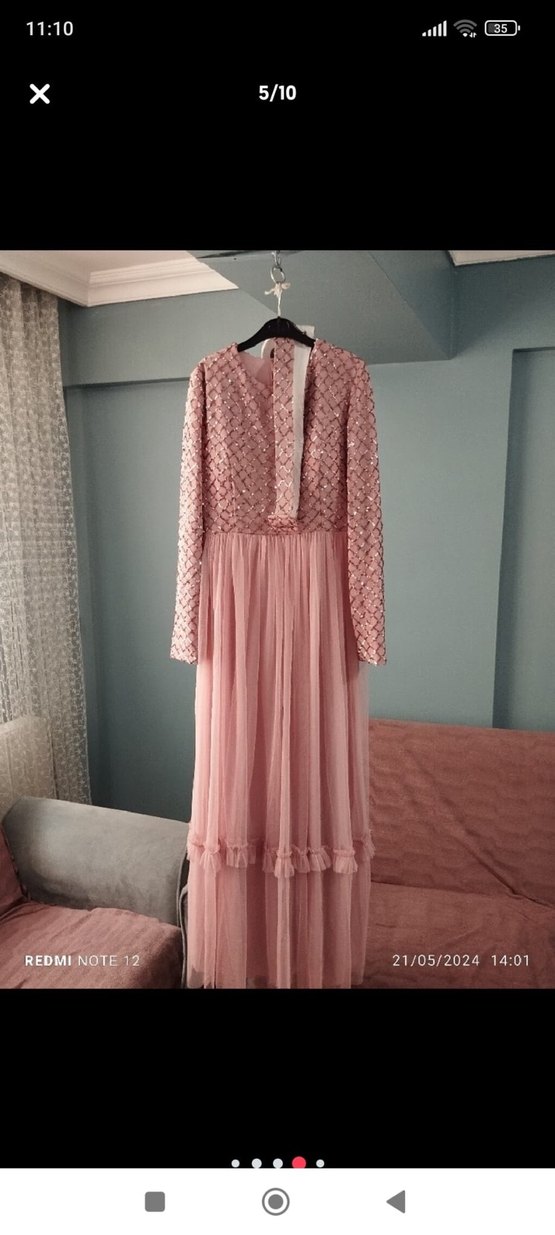 Zincir Detaylı Pudra Uzun Abiye Elbise - Görsel 3