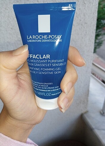 La Roche Posay LA ROCHE POSAY yağlı ve akneye meyilli cilter için seyehat boydu