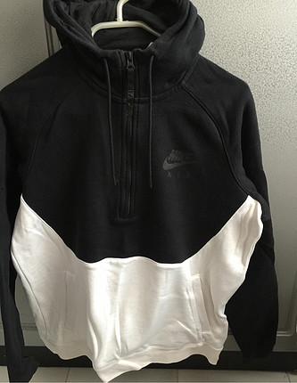 Nike sweatshirt