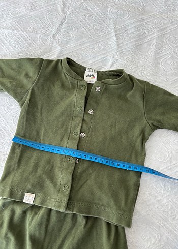 Düğmeli Koyu Yeşil Bebek Takımı - Görsel 3