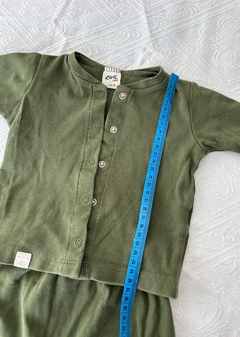 Düğmeli Koyu Yeşil Bebek Takımı - Görsel 4