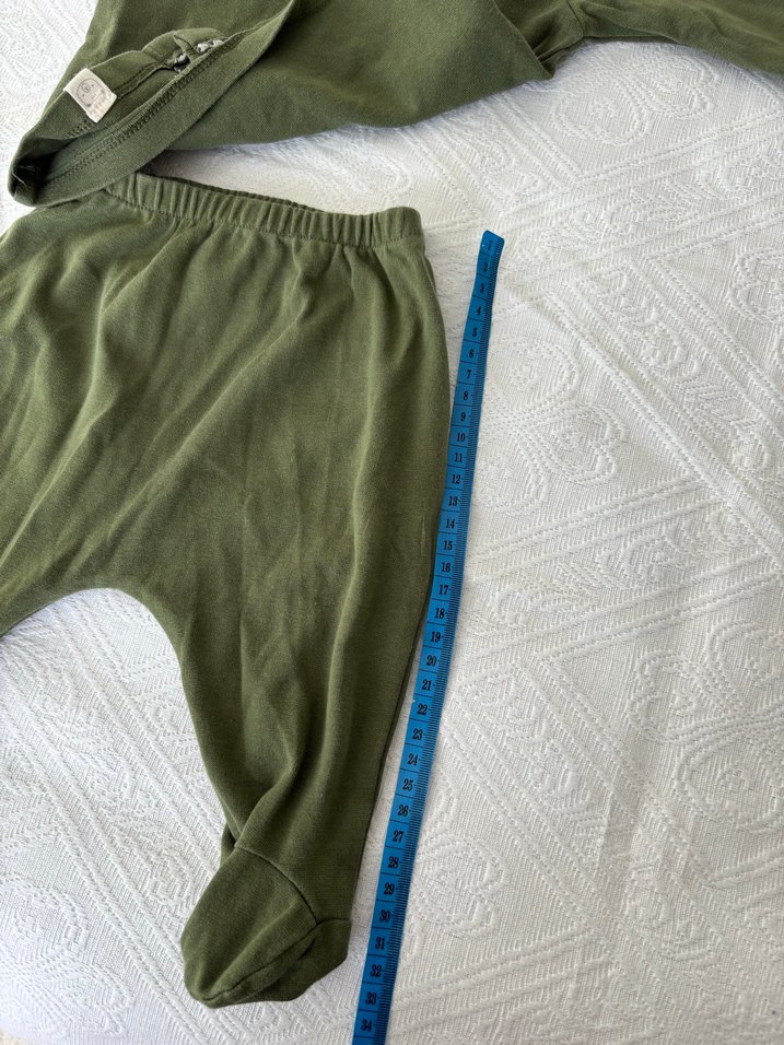 Düğmeli Koyu Yeşil Bebek Takımı - Görsel 2