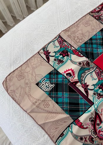 Levidor eşarp - Görsel 2