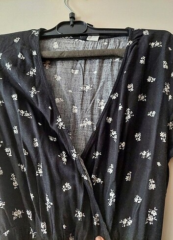 H&M V yaka kumaş H&M Elbiss