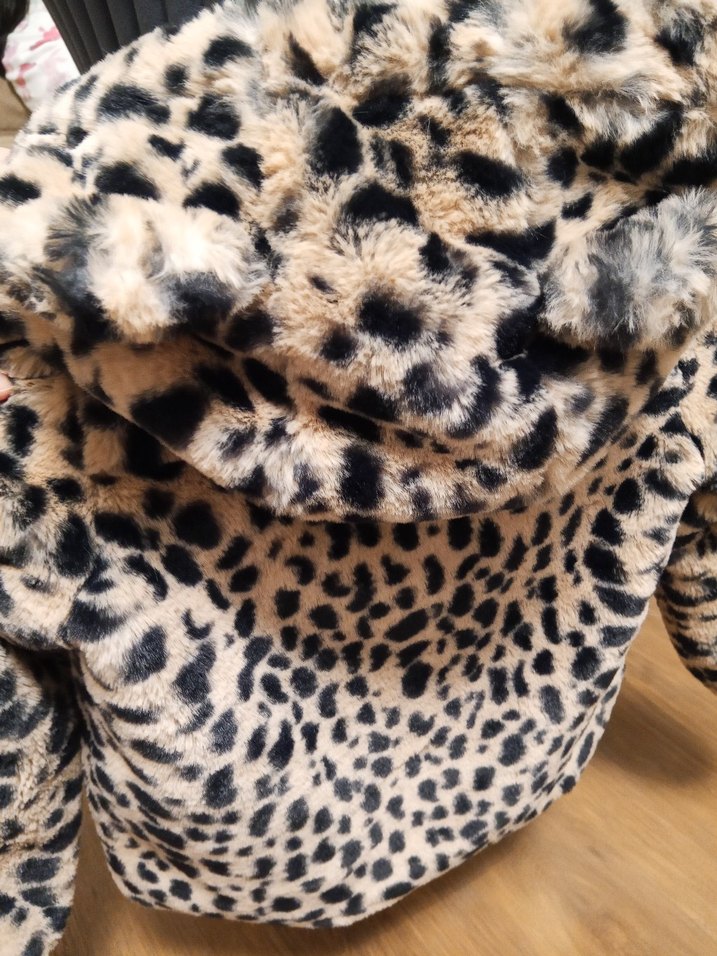 Kahverengi Leopar Desenli Kapüşonlu Kız Mont - Görsel 2