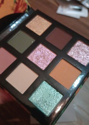 Avon Ultra Colour Earths Çok Renkli Göz Farı Paleti - Görsel 4