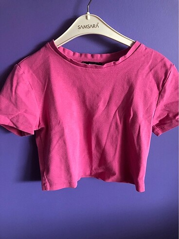 pembe crop tişört
