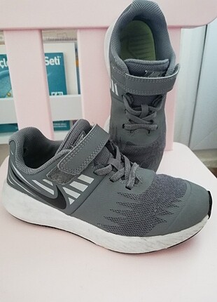 Nike 31.5 numara orjinal spor ayakkabı