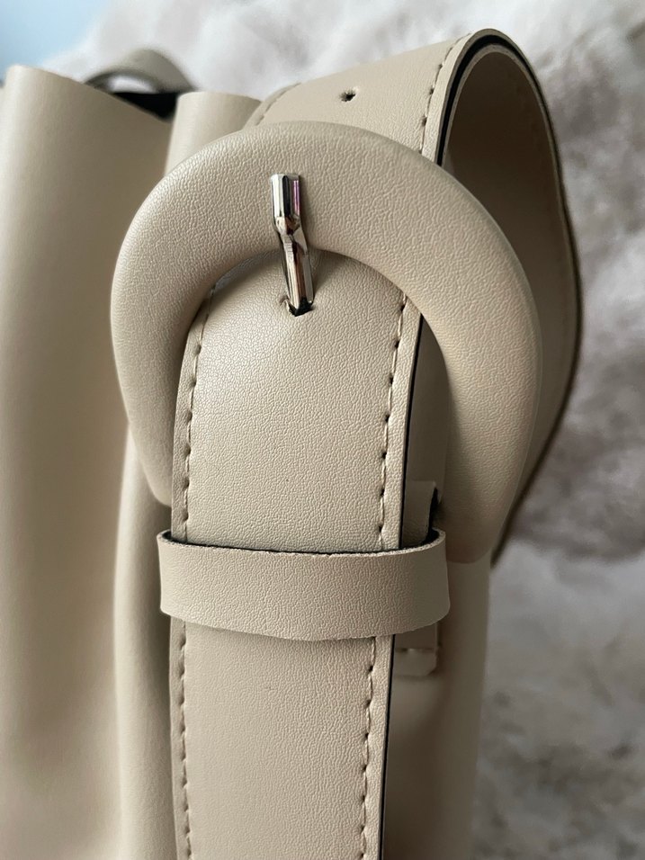 Bej Deri Minimalist Kadın Çantası - Görsel 4