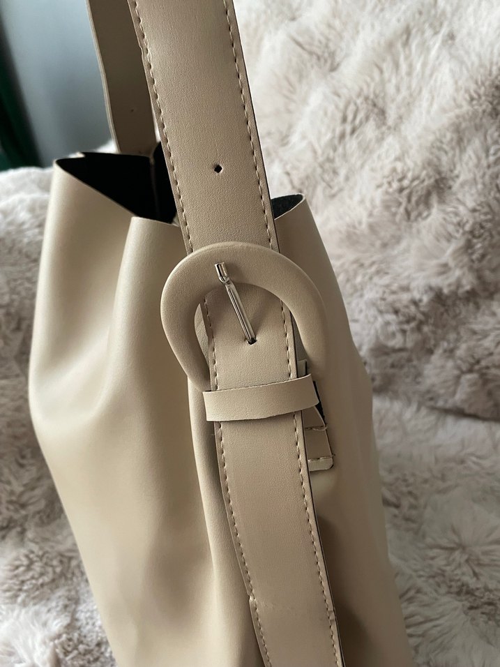 Bej Deri Minimalist Kadın Çantası - Görsel 3