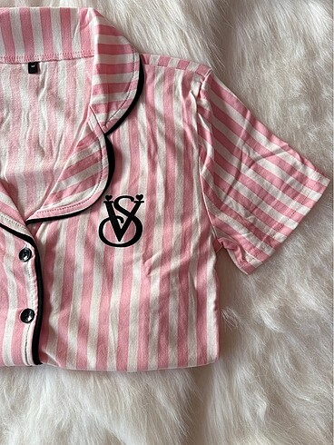 Diğer Victoria model pijama